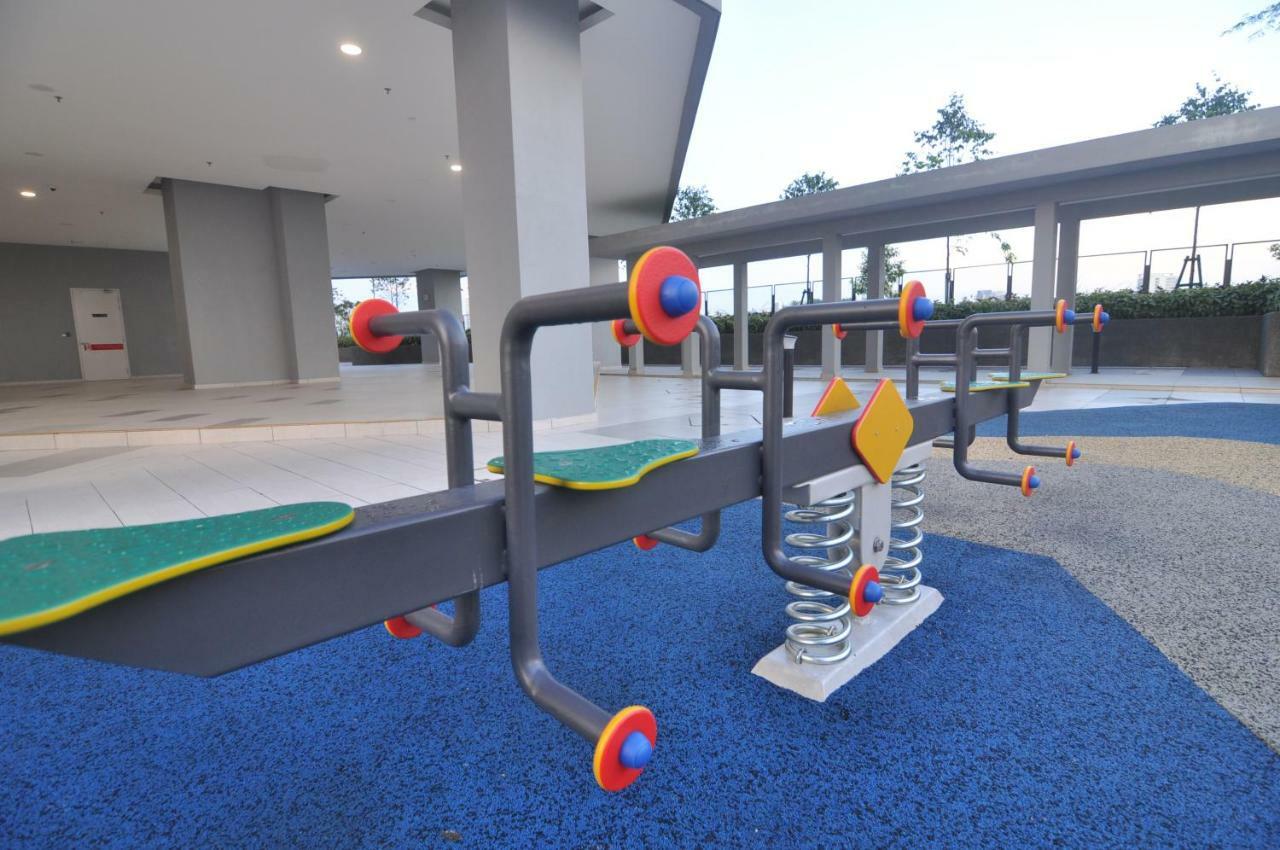 Kenwingston Square Garden By Idealhub Cyberjaya Exteriör bild